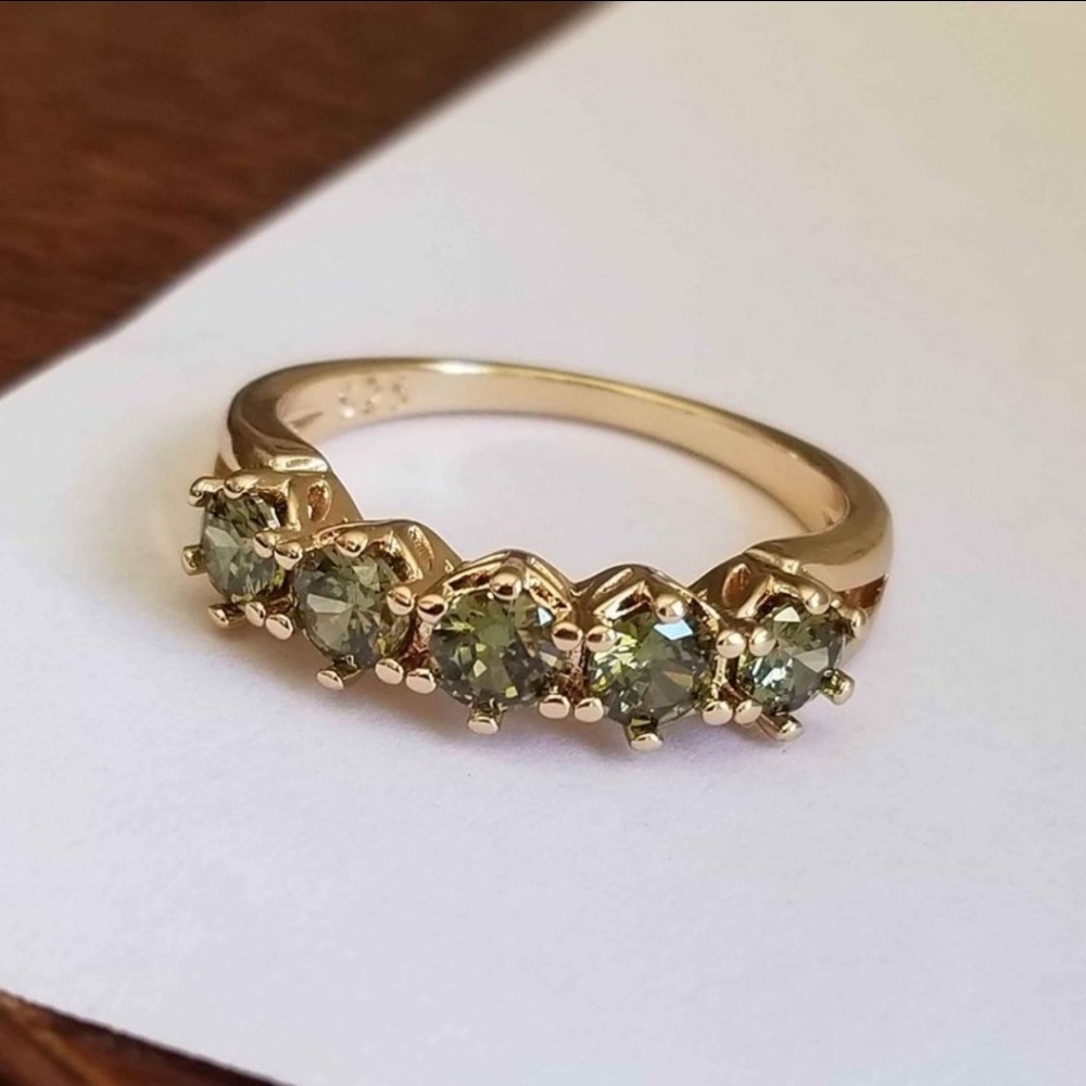 New 18K Gold Plated Round Cut Peridot Ring for Women